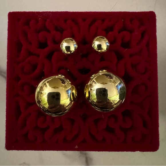 ⚜️3 for $30⚜️ Vintage Double Sided Gold Tone Ball Stud Earrings - Picture 1 of 12